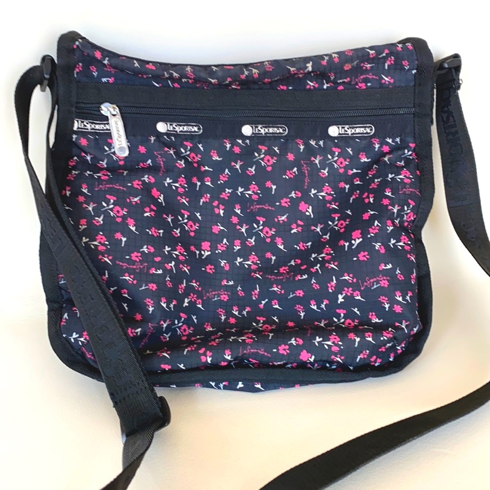 LeSportsac crossbody bag with multiple pockets